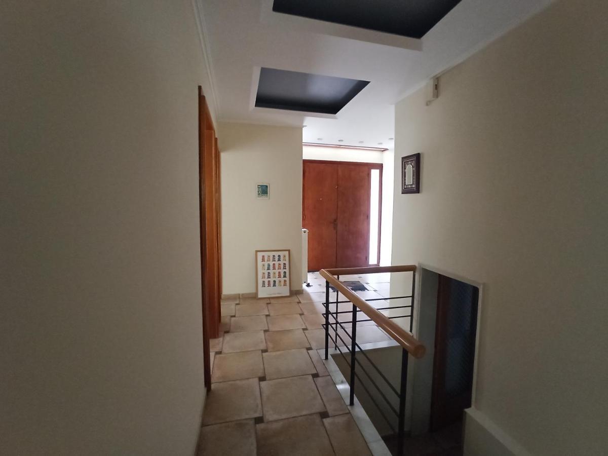 Σπίτι Στο Ρίο Πατρών Με Κήπο - Detached House In Rio With Garden Apartment Exterior photo