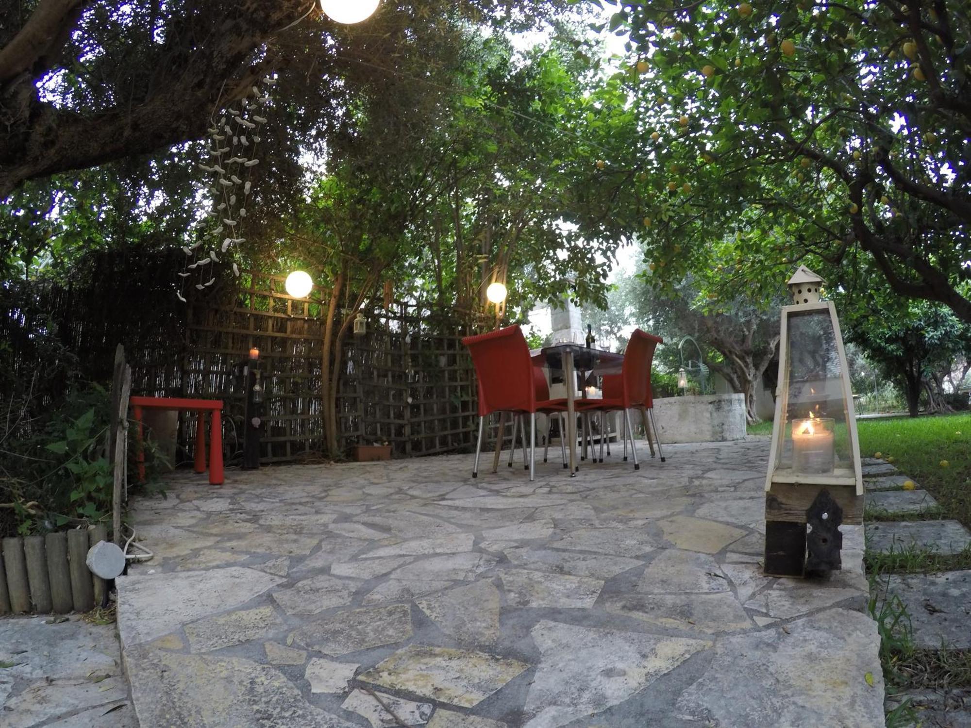Σπίτι Στο Ρίο Πατρών Με Κήπο - Detached House In Rio With Garden Apartment Exterior photo